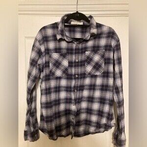 MNML men’s flannel